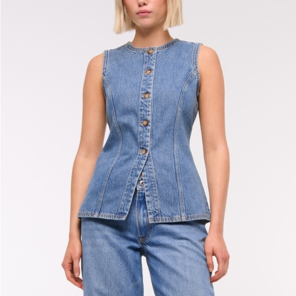 Abercrombie & Fitch Denim Vest Size M